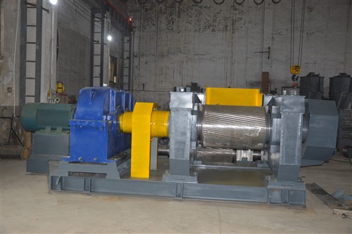 Kauçuk Tozu İçin Rulman PLC 750-1200mm Lastik Geri Dönüşüm Hattı ile Yüksek Performanslı Eski Lastik Geri Kazanılmış Kauçuk Üretim Makinesi